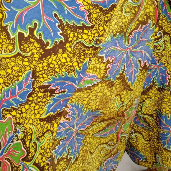 RARE VINTAGE HAWAIIAN FAUX WRAP DRESS - Picture 15 of 16